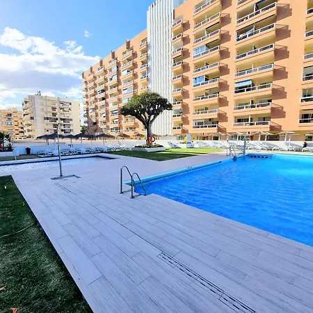Pyr And Pool I
