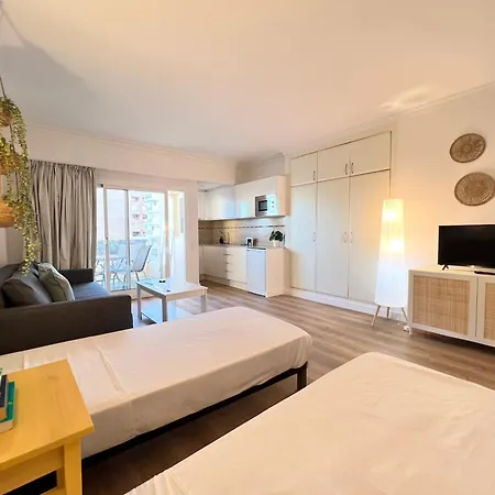 Pyr And Pool I Фуенхірола