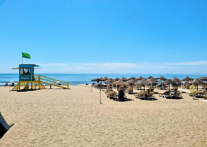 Апартаменти Pyr And Pool I *